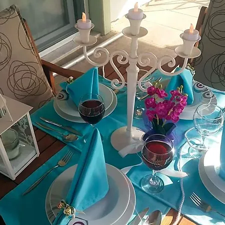 Hotel Family Friend Poolbbq 3b1 Alacati 3*