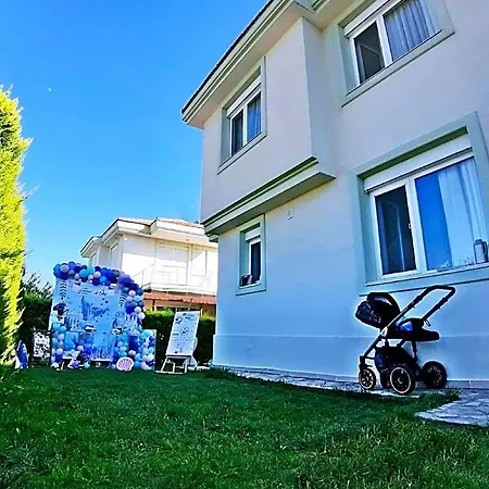 Hotel Family Friend Poolbbq 3b1 Alacati Çeşme