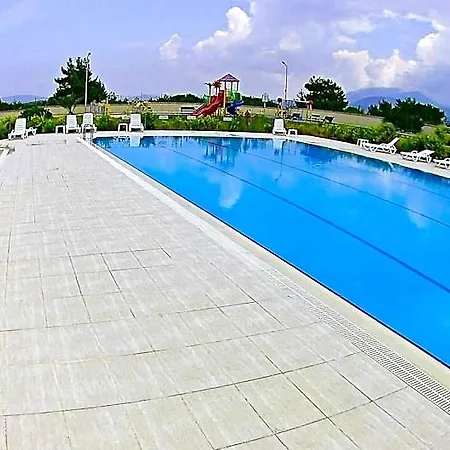 Hotel Family Friend Poolbbq 3b1 Alacati Çeşme