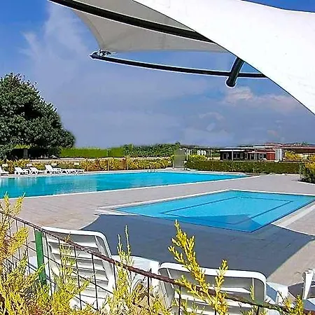 Family Friend Poolbbq 3b1 Alacati