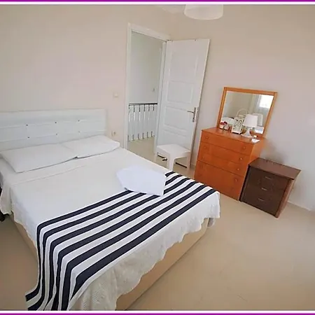 Hotel Family Friend Poolbbq 3b1 Alacati