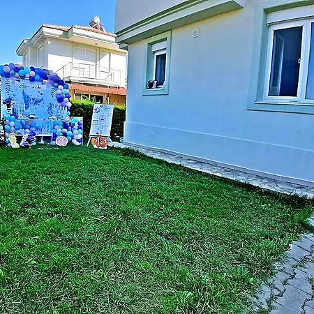 Hotel Family Friend Poolbbq 3b1 Alacati 3*